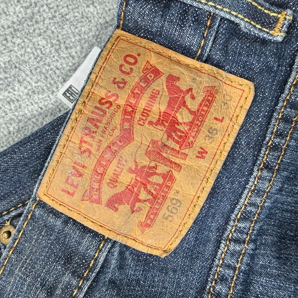 Levis Jeans Mens 36x29 Blue 569 Loose Straight Leg Denim 5 Pocket Y2K Skateboard
